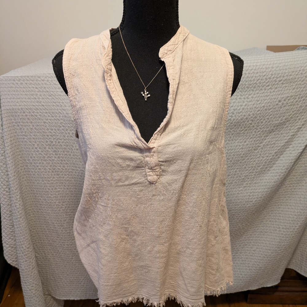 Chic Beige Sleeveless Blouse